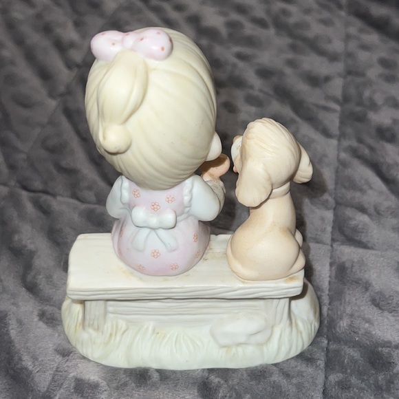 Vintage 1979 Jonathan & David figurine “Loving is Sharing” imperfections see pic - Picture 2 of 8